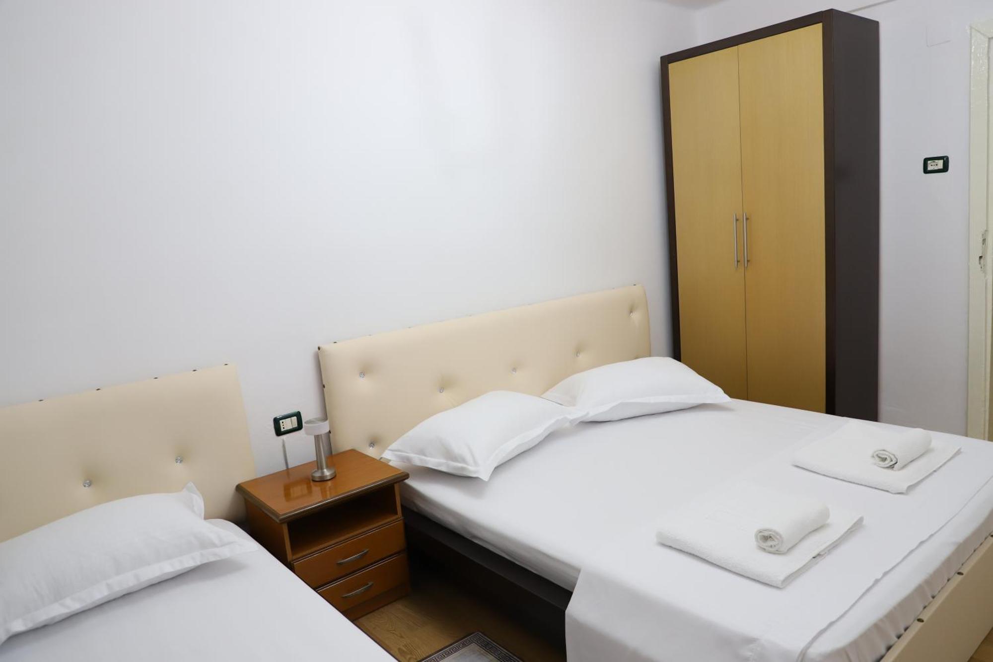 Tb One Bedroom Apartment Berat Exterior foto